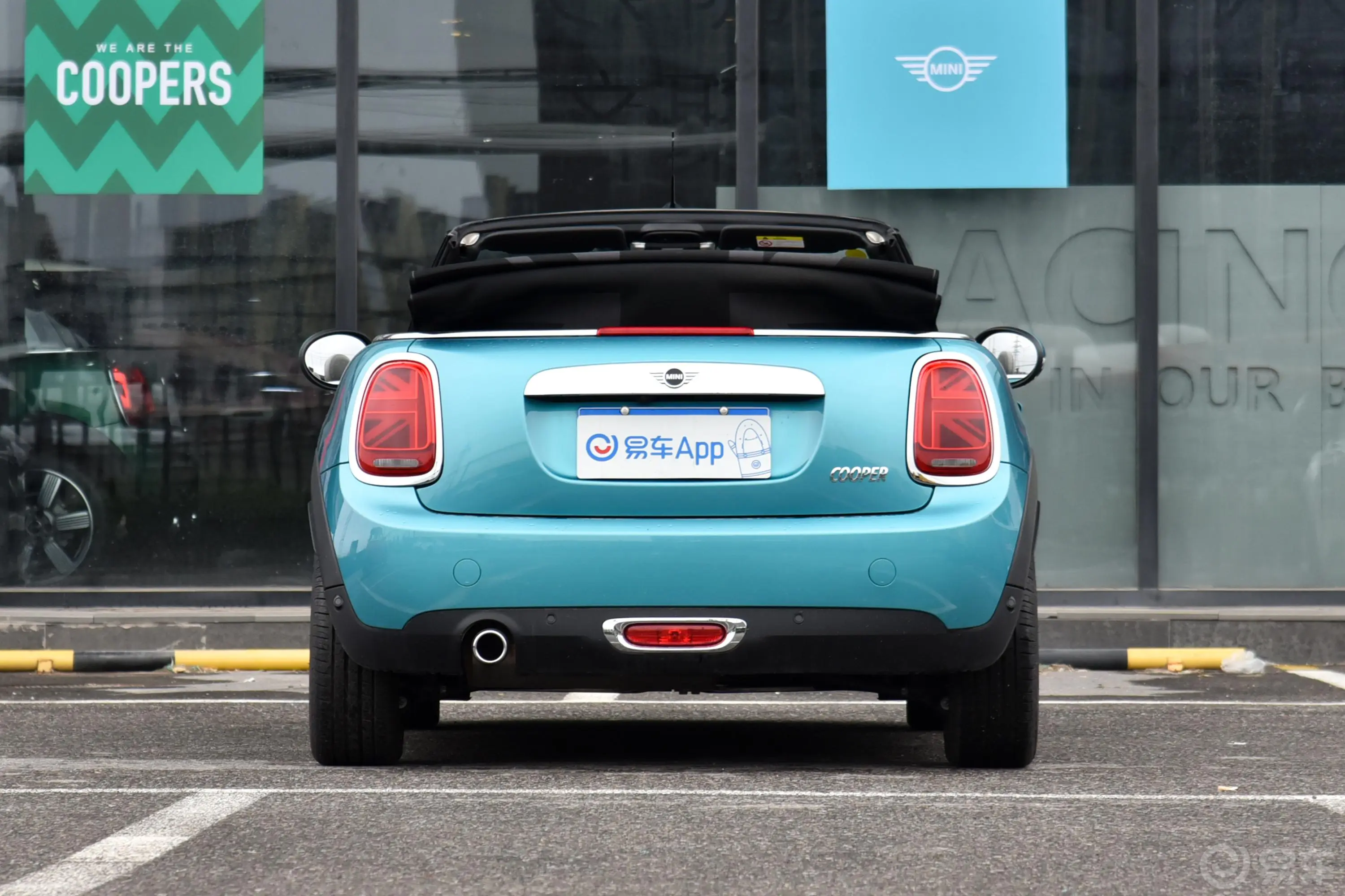 MINI CABRIO1.5T COOPER CABRIO 好色版正后水平