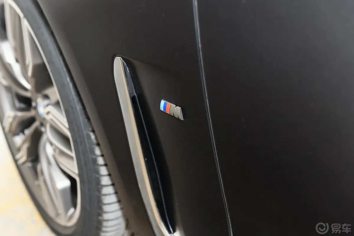 宝马7系改款 M760Li xDrive V12 运动套装外观
