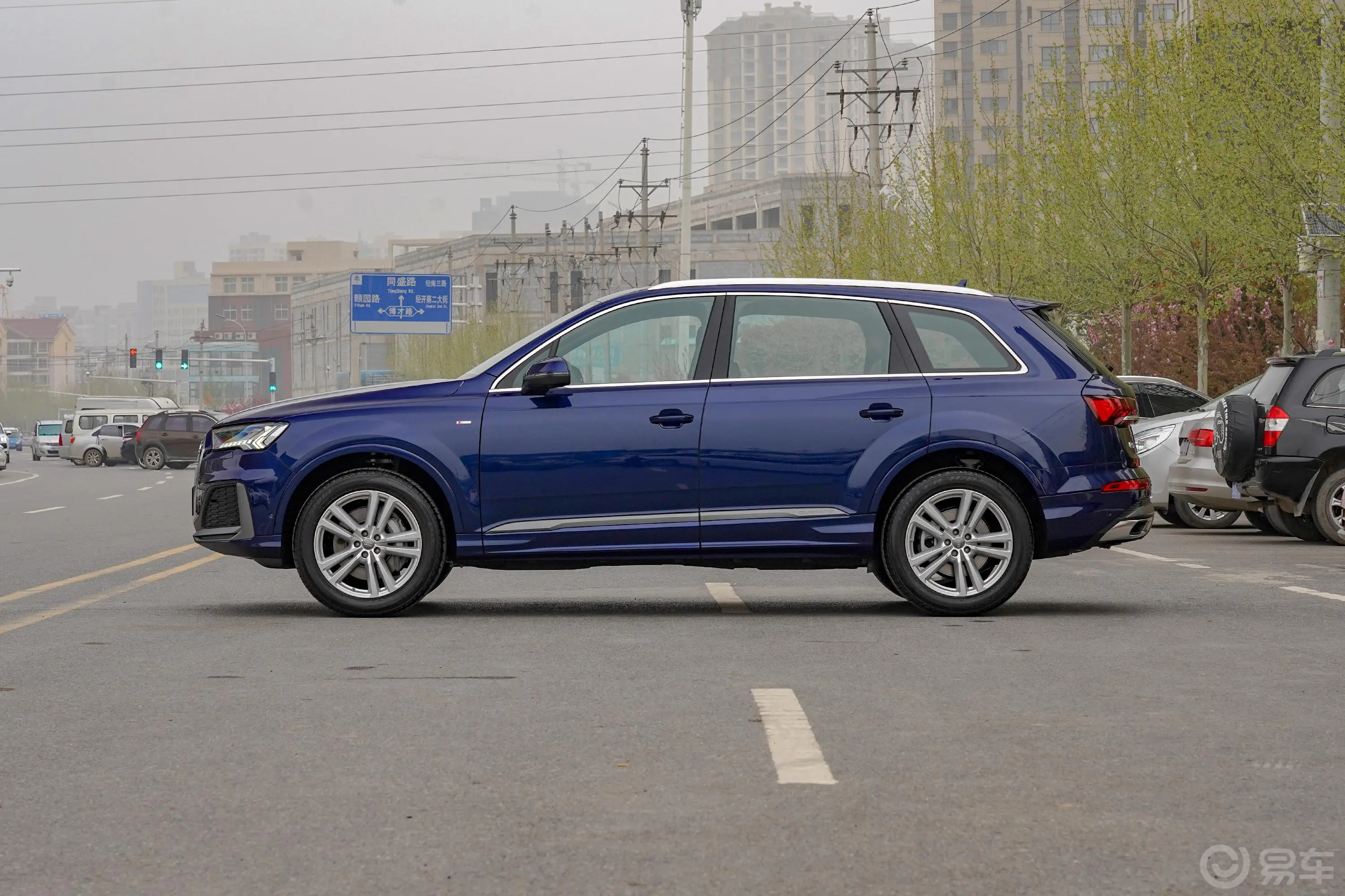 奥迪Q745 TFSI quattro 致享专享版外观