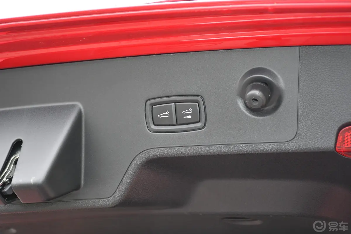 PanameraPanamera GTS Sport Turismo 4.0T电动尾门按键（手动扶手）