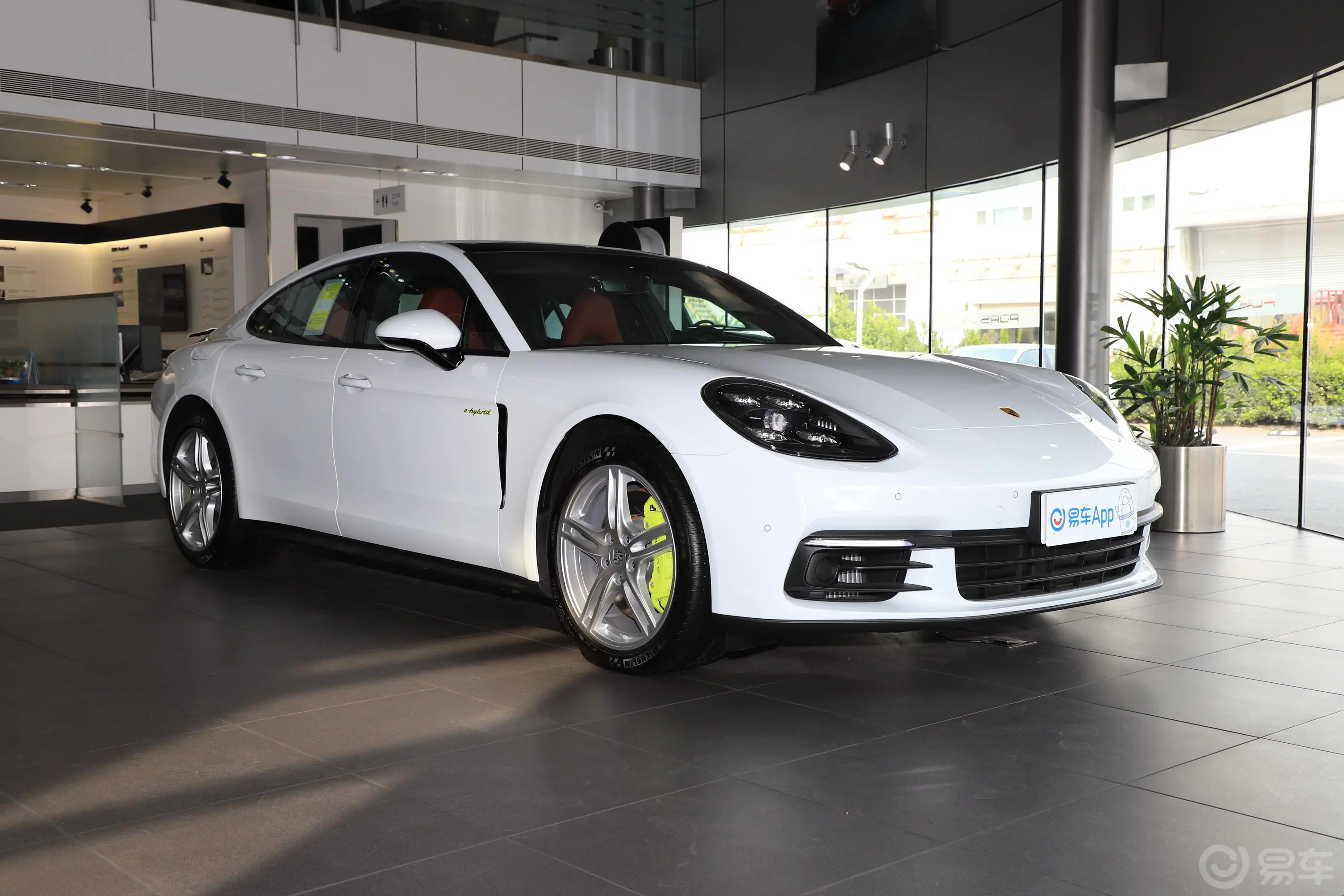 Panamera E-HybridPanamera 4 E-Hybrid 2.9T外观