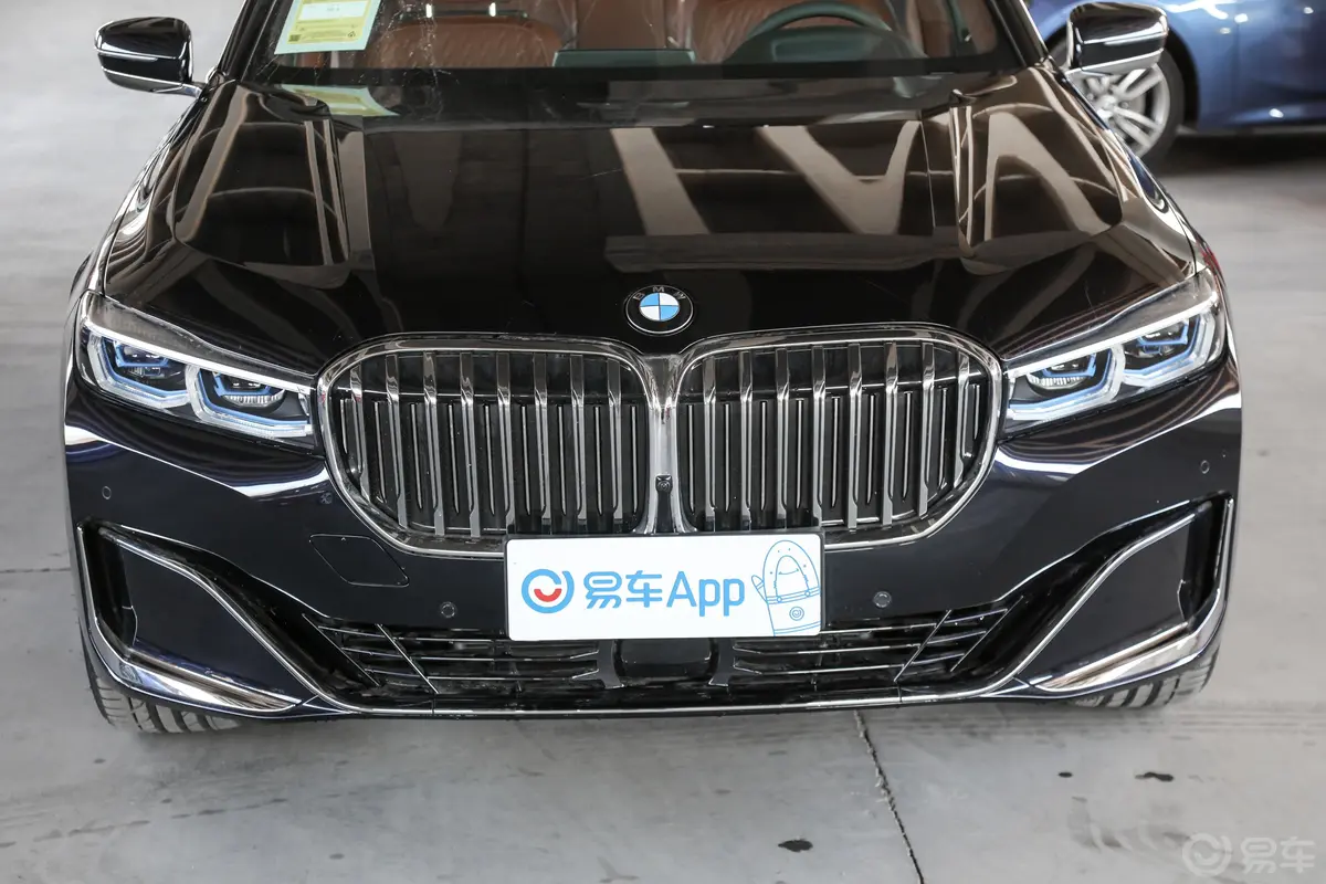 宝马7系改款 740Li xDrive 行政型 豪华套装外观