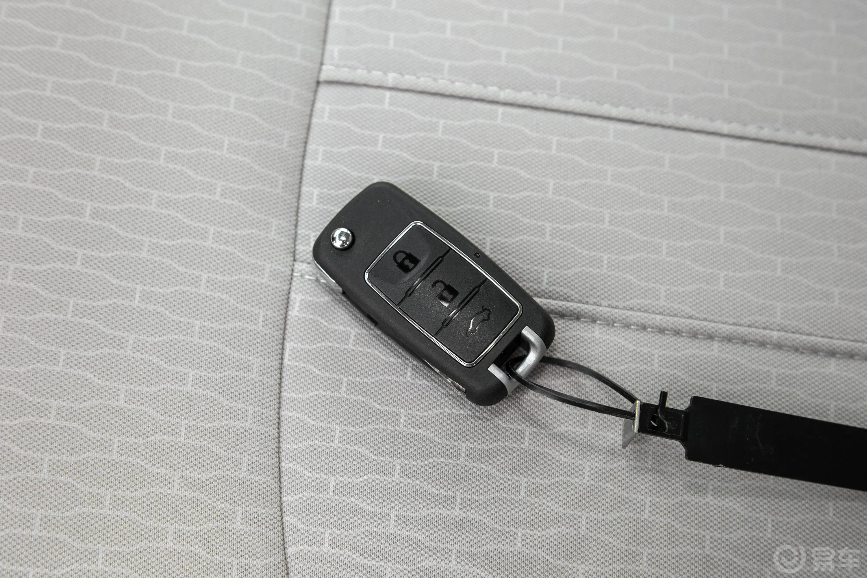 菱智M5 EV舒适型 5座钥匙正面