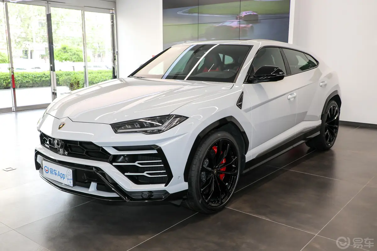 Urus4.0T V8外观