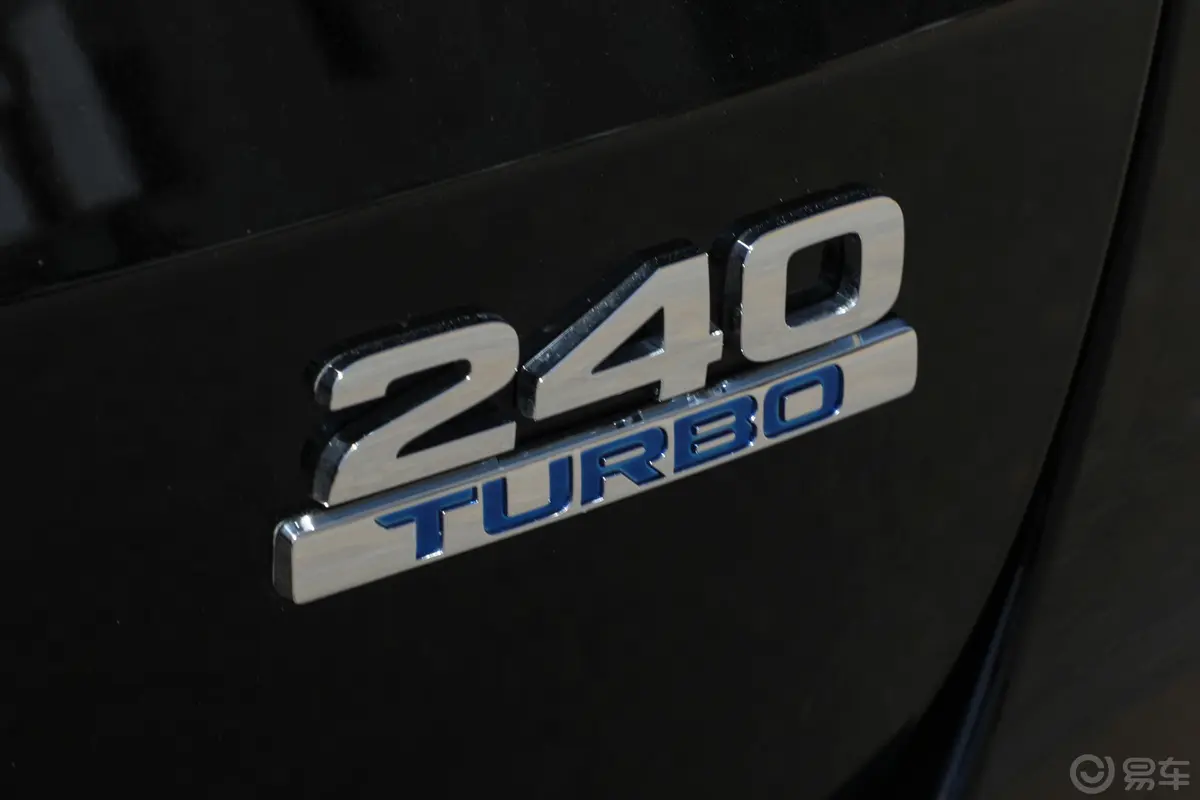 冠道240TURBO CVT两驱智享版外观细节