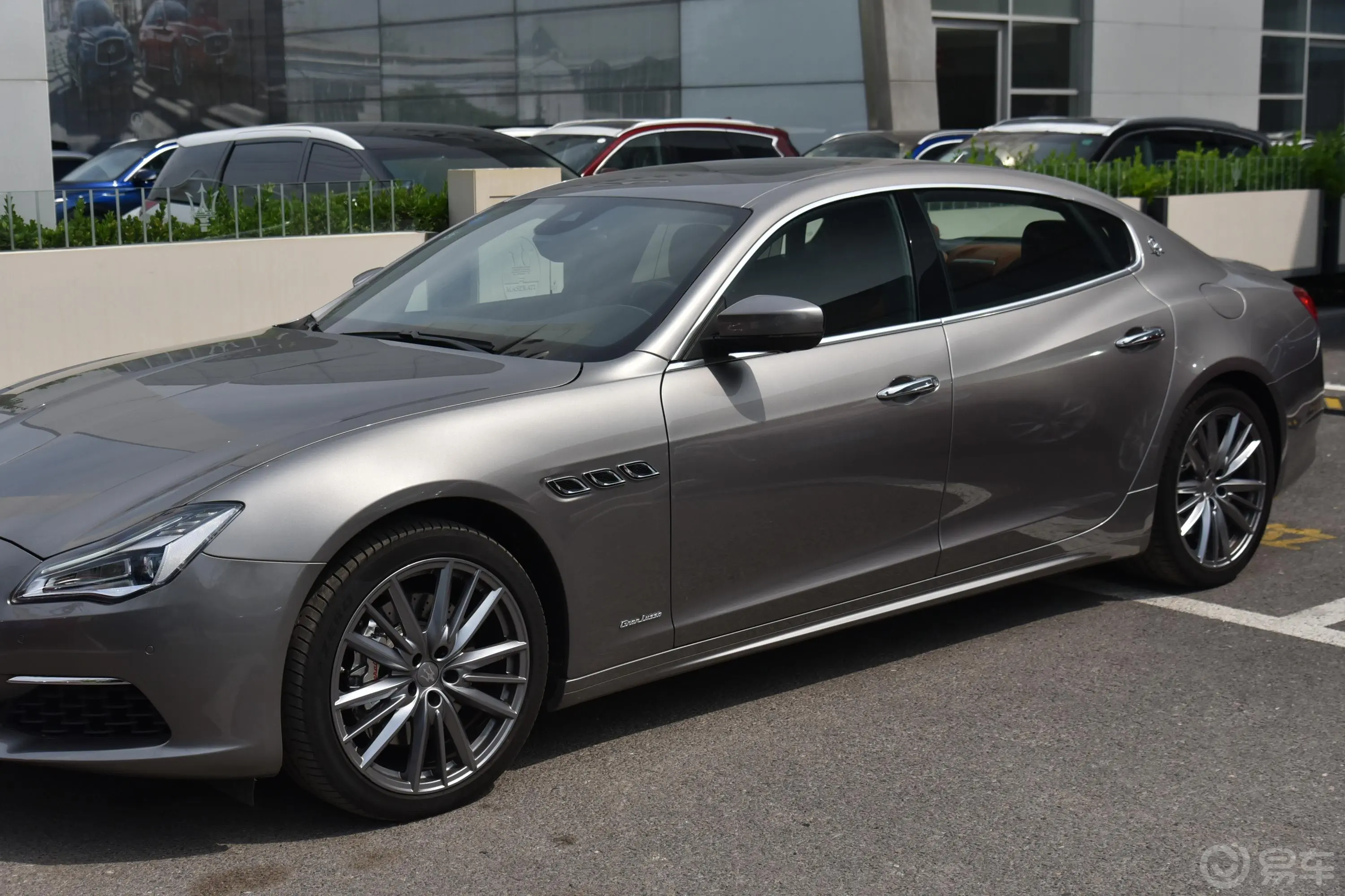 Quattroporte430Hp 豪华版 国VI外观