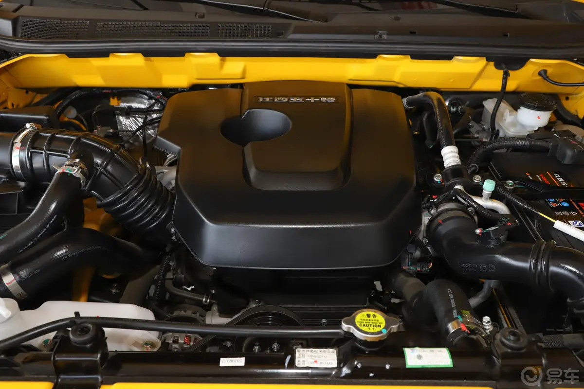 瑞迈S标轴版 2.4T 手动 两驱 领航版 汽油 国VI发动机特写