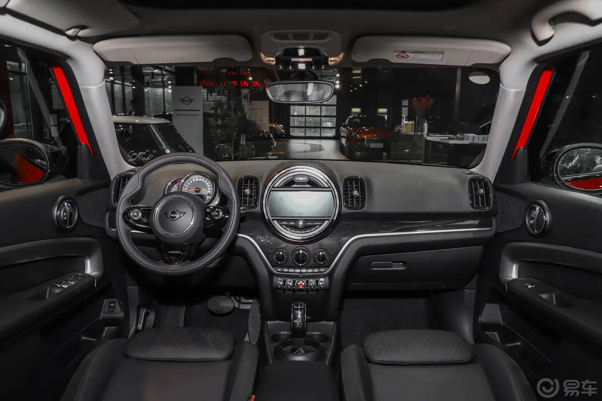 MINI COUNTRYMAN1.5T COOPER ALL4 极地版内饰