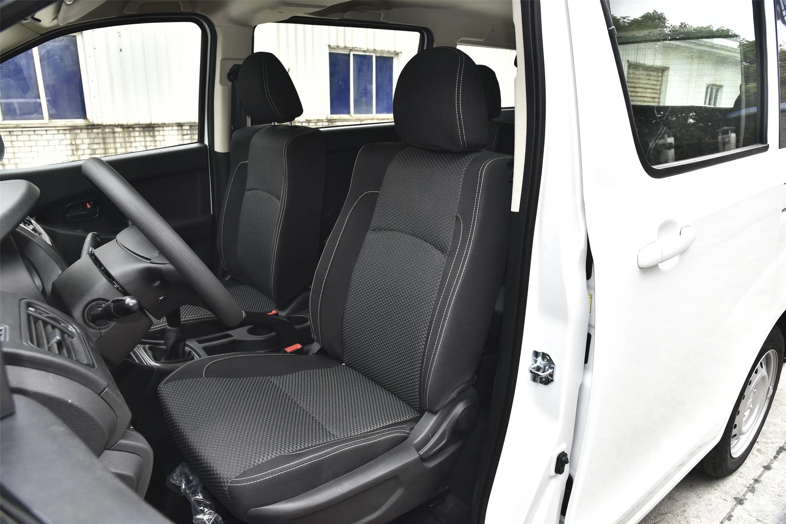 斯派卡1.5L 手动 舒适型驾驶员座椅