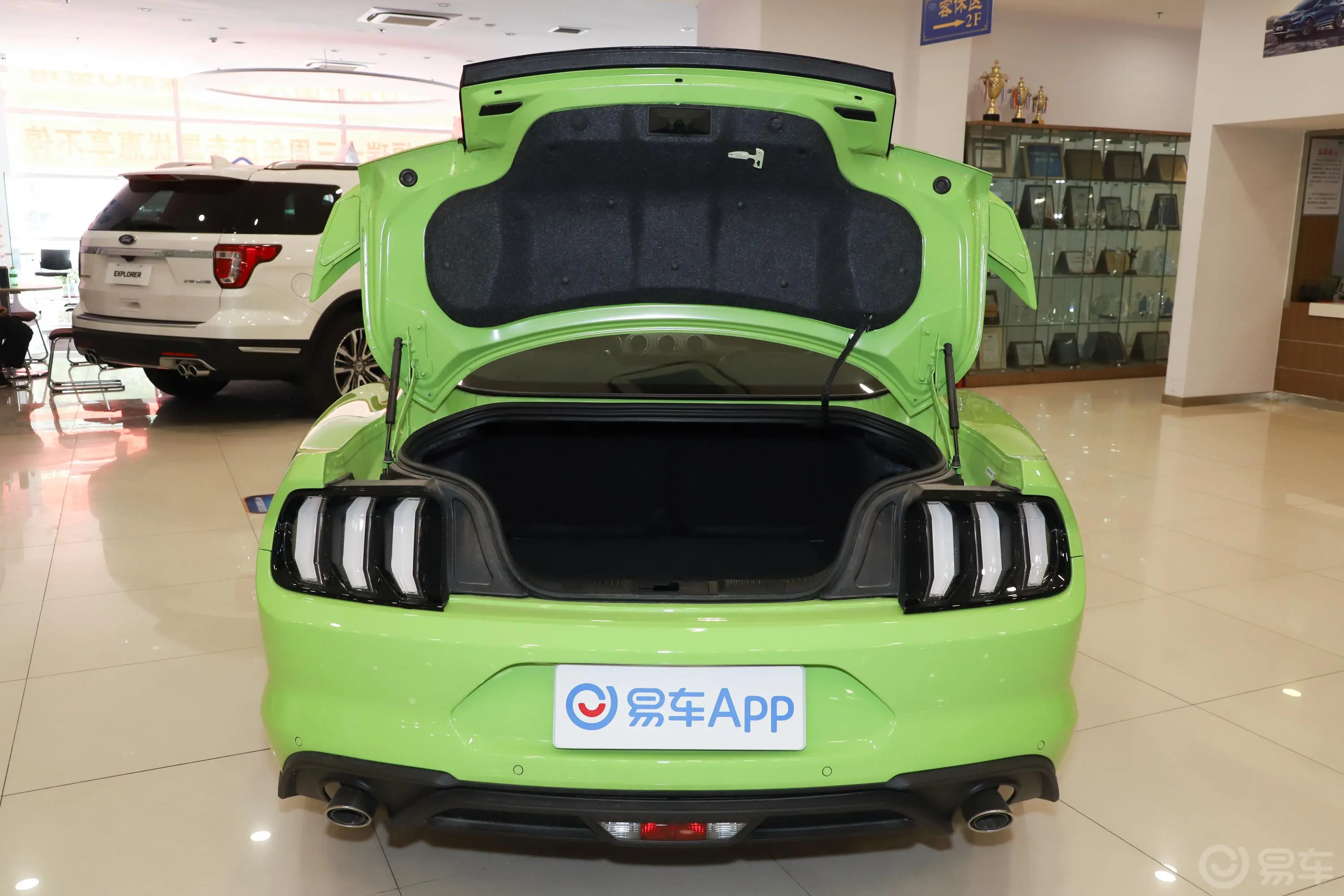 Mustang2.3L EcoBoost 驰影性能进阶版空间