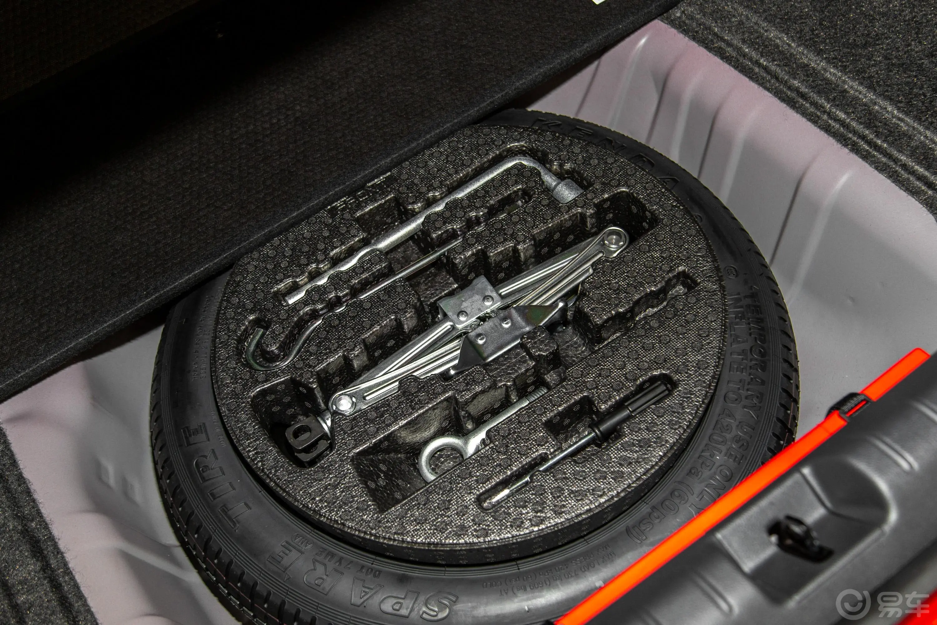 思域220TURBO CVT 劲动版 国VI空间