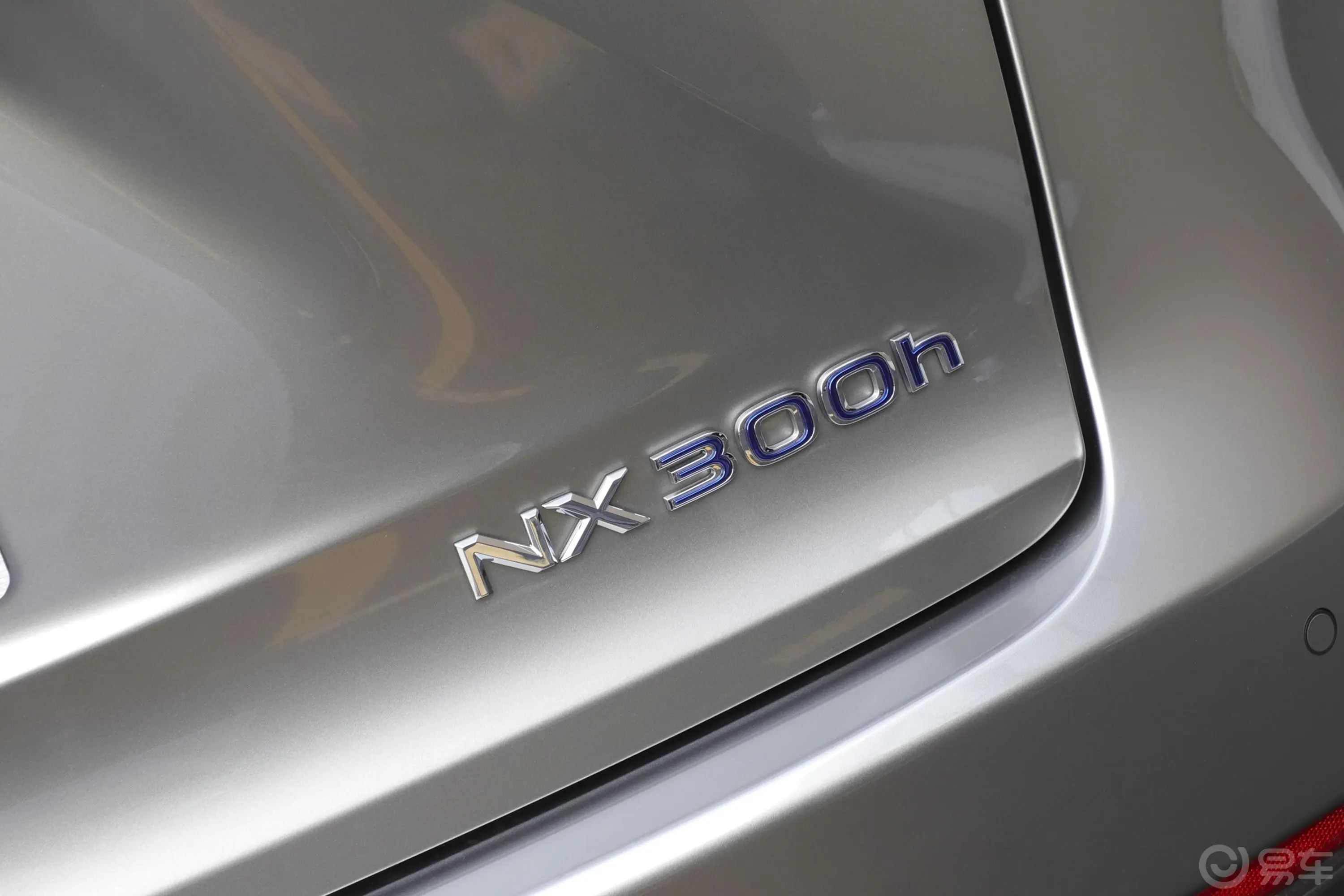 雷克萨斯NX300h 四驱 F SPORT 国VI外观