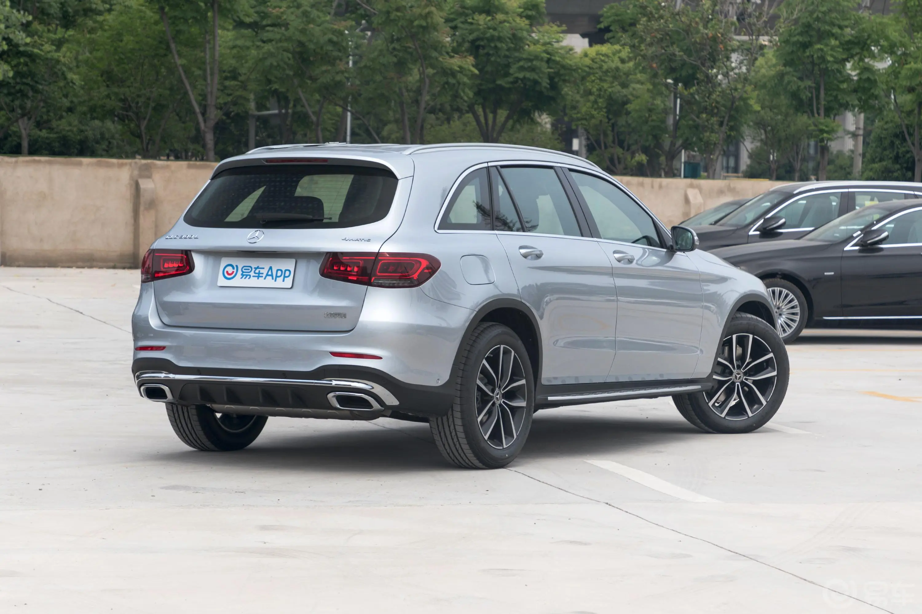 奔驰GLC改款 GLC 300 L 4MATIC 动感型外观