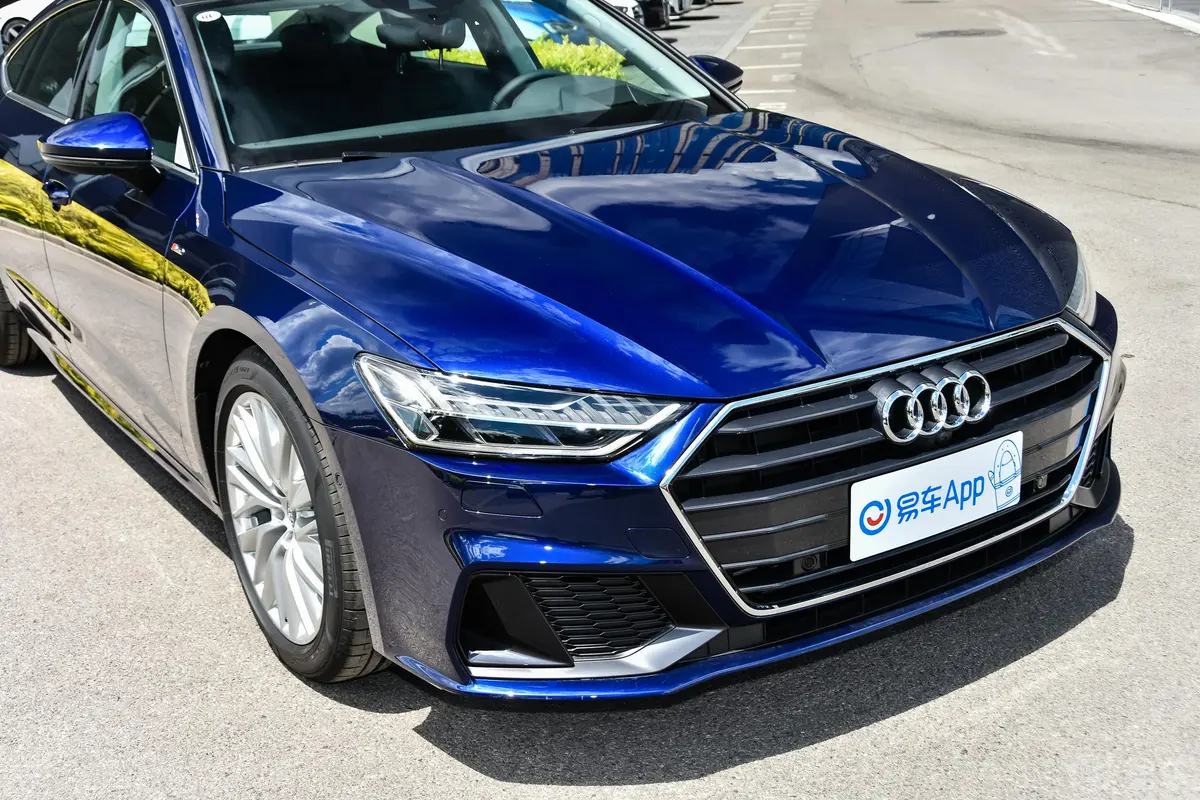 奥迪A745 TFSI 臻选型外观