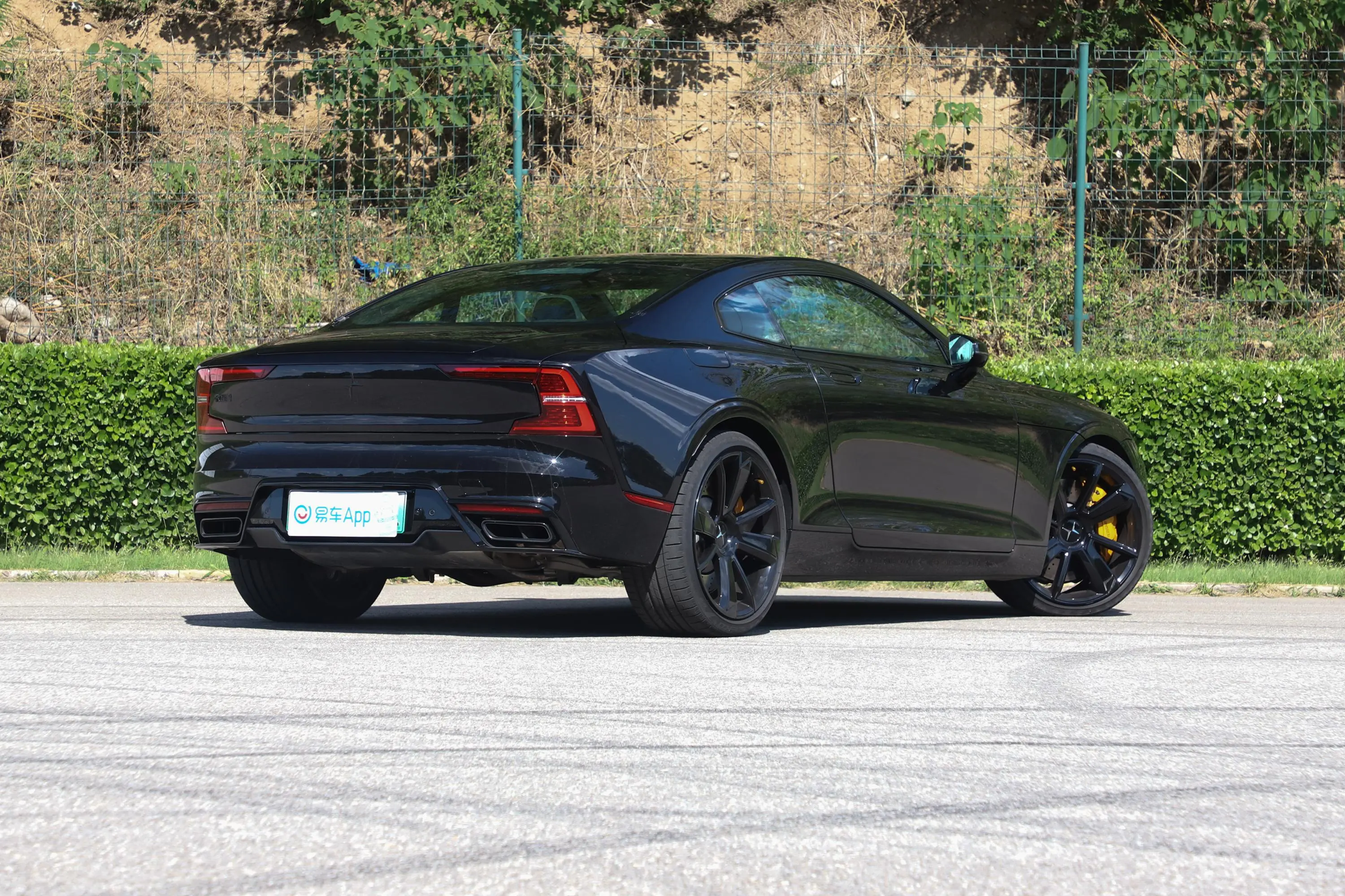 Polestar 12.0T 135km 标准型侧后45度车头向右水平