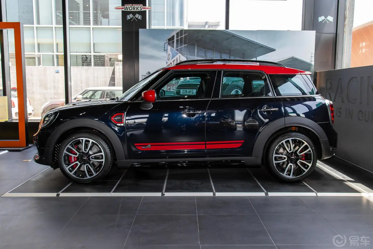 MINI JCW COUNTRYMAN2.0T ALL-IN外观