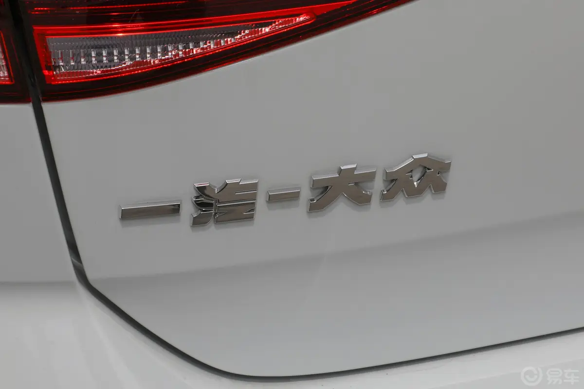 高尔夫挚爱版 200TSI 双离合 舒适型进取版外观