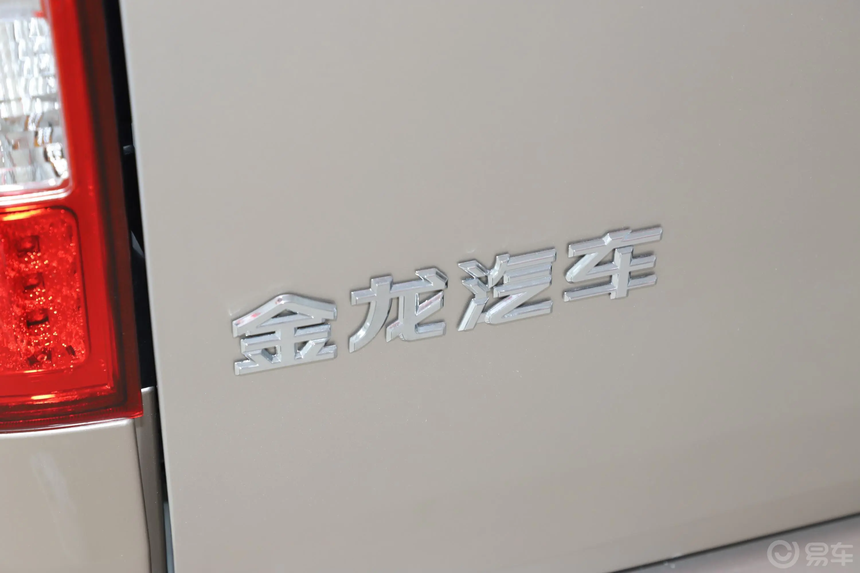 凯歌凯歌L 2.7L 手动 基本版 10-17座 汽油外观