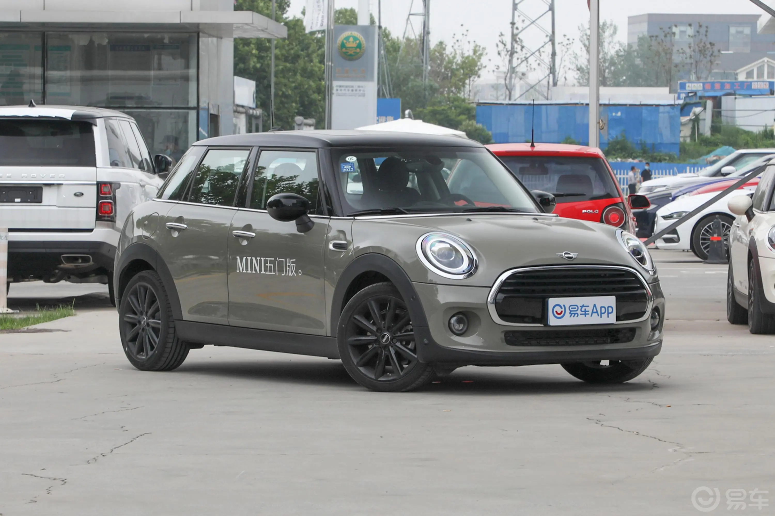 MINI2.0T COOPER S 艺术家 五门版外观