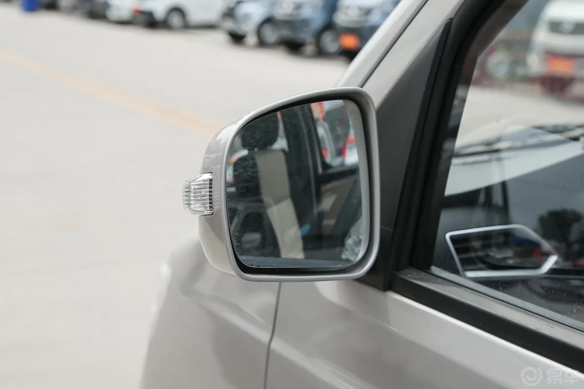 新豹T3载货汽车N1 1.5L 双排单后轮 标准版 SC1031TFS61 汽油 国VI后视镜镜面