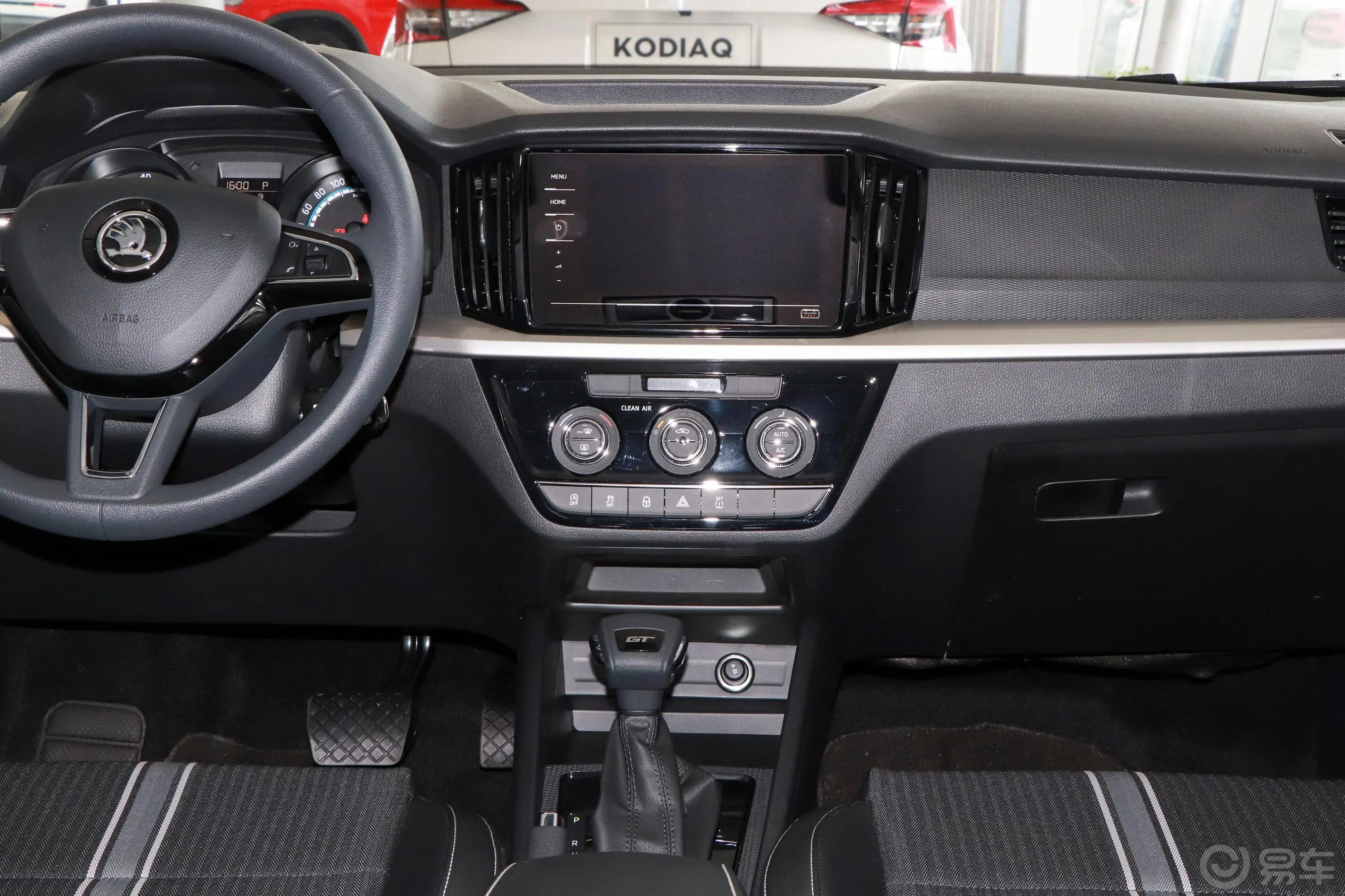 柯米克改款 GT 1.5L 手自一体 舒适版中控台整体