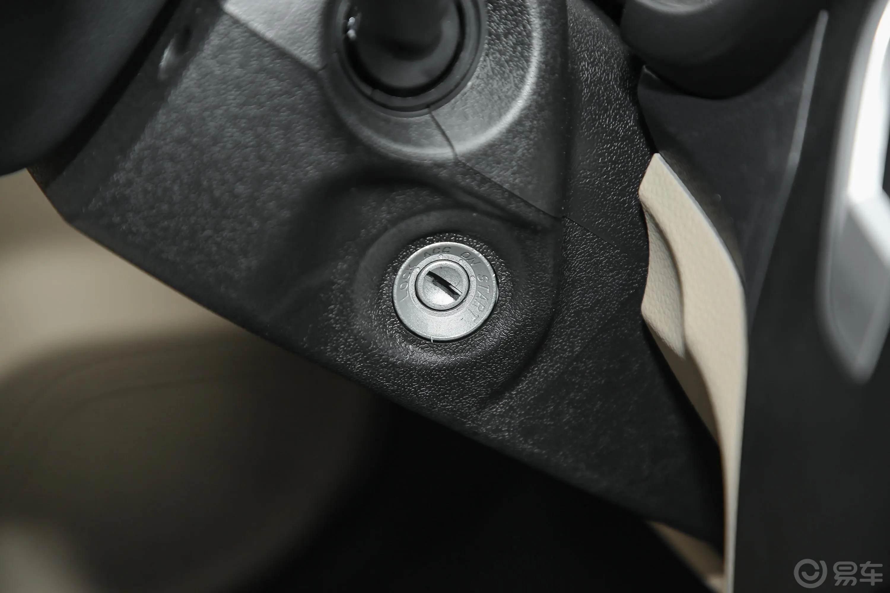 新豹T3载货汽车N1 1.5L 单排单后轮 标准版（4.75米） SC1031TMD61 汽油 国VI钥匙孔或一键启动按键