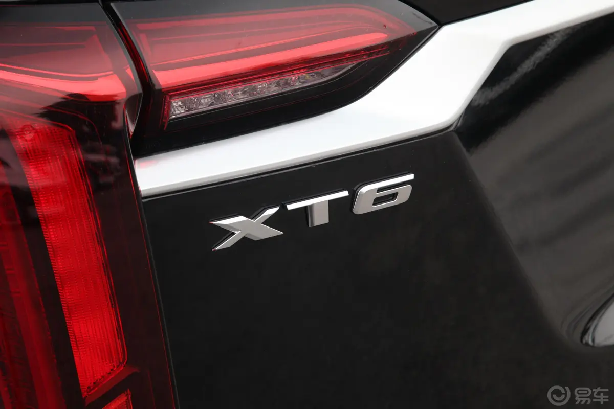 凯迪拉克XT6改款 28T 四驱 豪华型 7座外观
