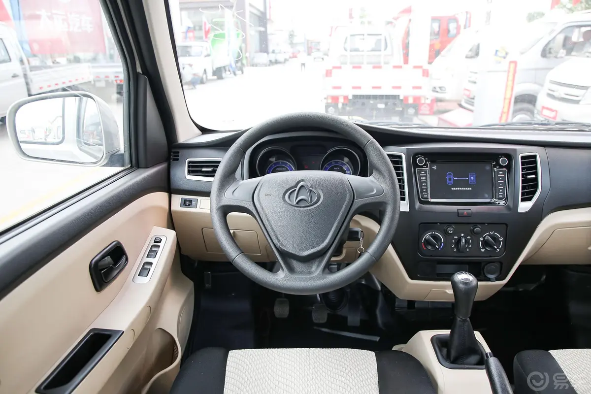 新豹T3载货汽车N1 1.2L 双排单后轮 舒适版(4.99米)SC1031TMS6B1 汽油 国Ⅵ驾驶位区域
