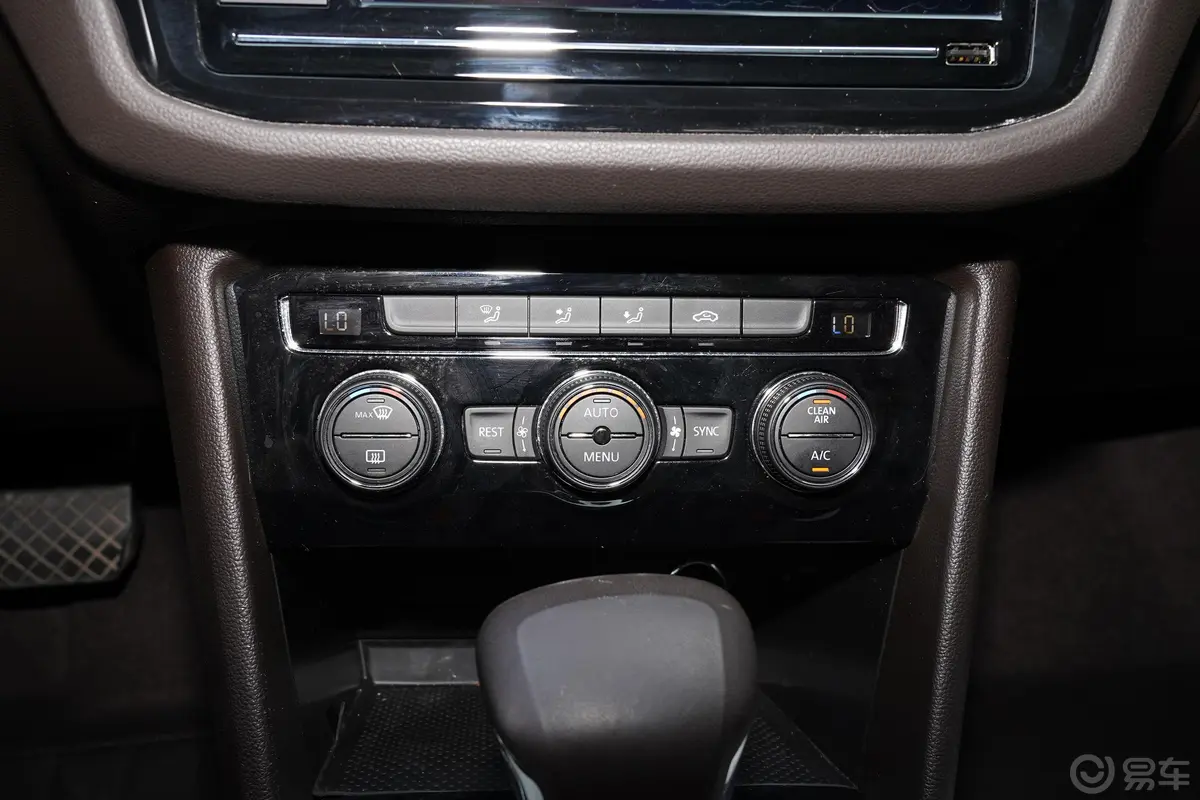 途观L改款 280TSI 双离合 两驱 全景舒适版 国V空调