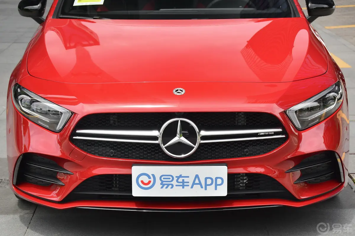 奔驰A级 AMG(进口)AMG A 35 4MATIC 先型特别版外观