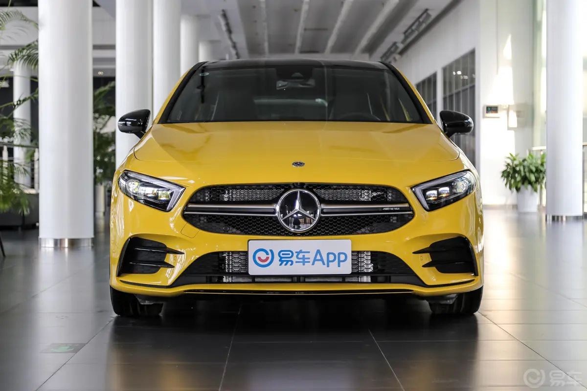 奔驰A级 AMG(进口)AMG A 35 4MATIC 先型特别版外观