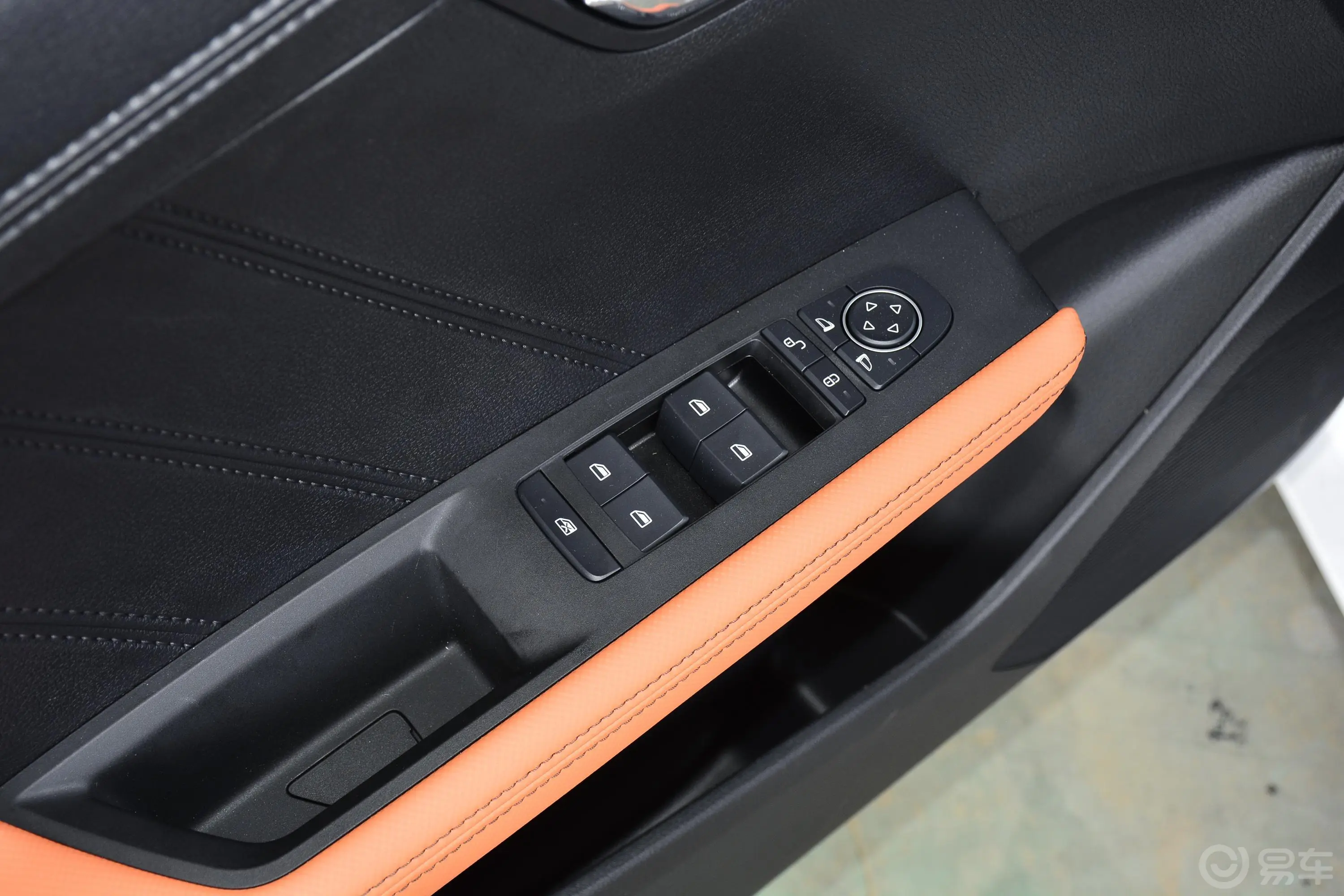 比亚迪e2升级版 标准续航版 舒适型车窗调节整体