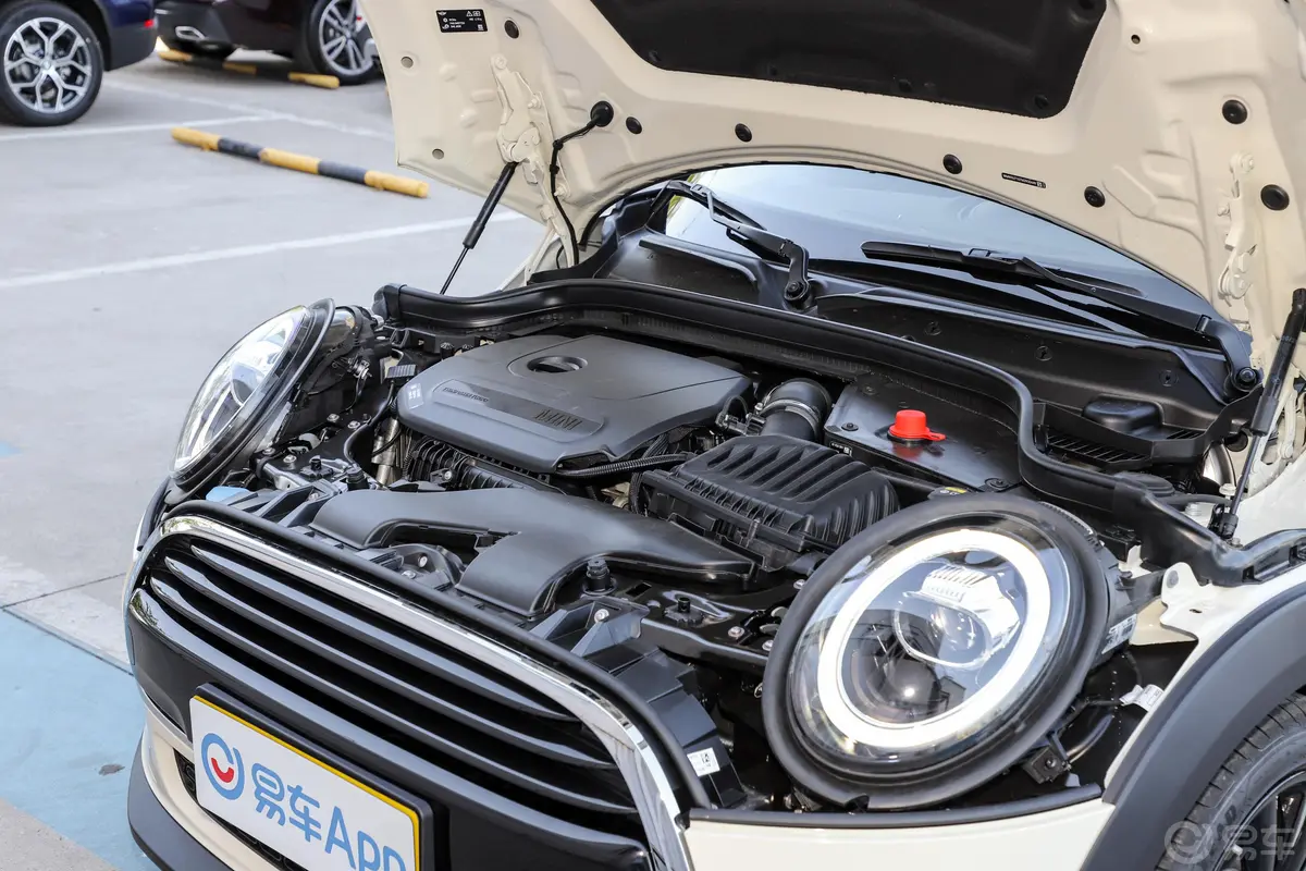 MINI1.5T COOPER 艺术家 五门版外观