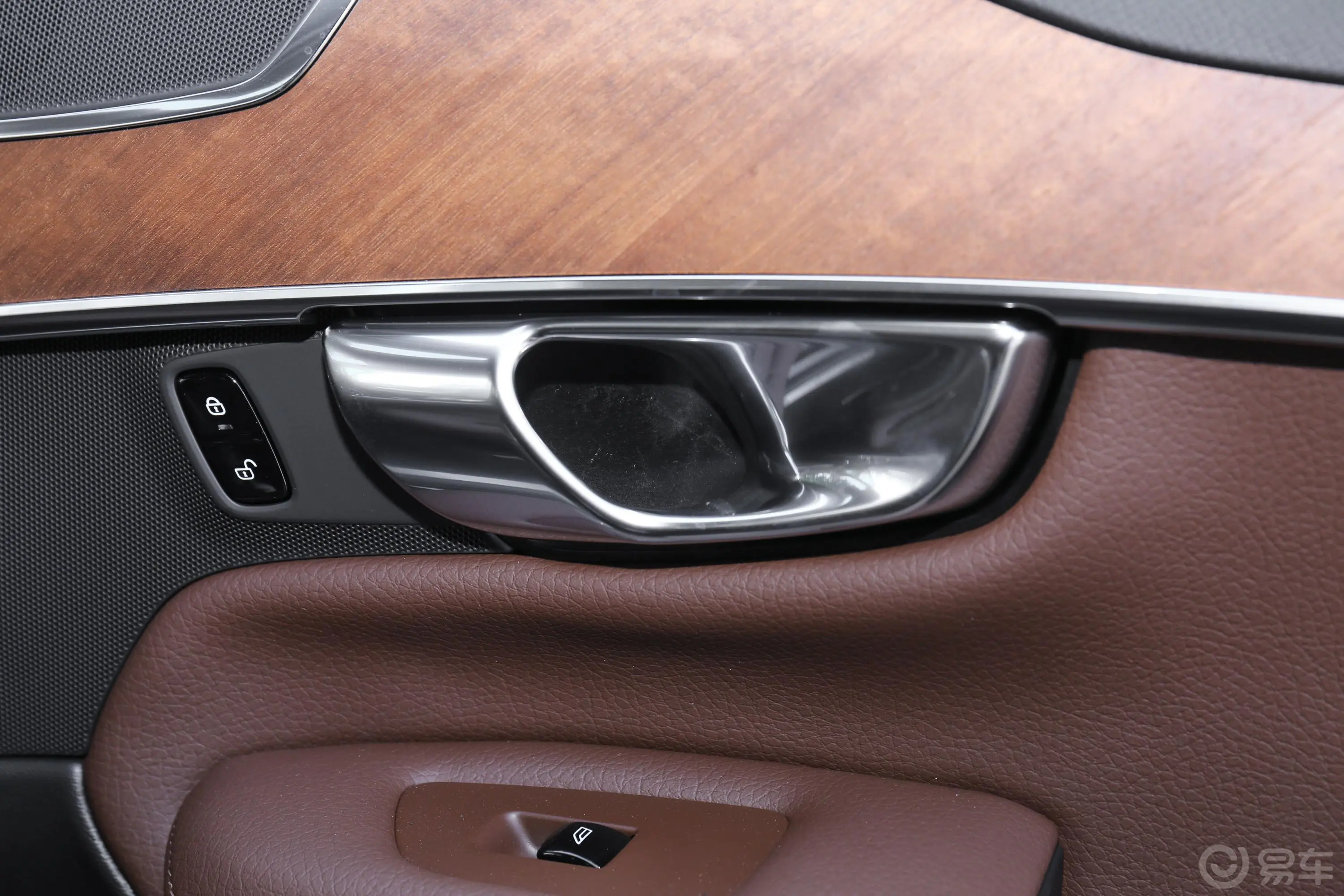 沃尔沃XC90B5 智行豪华版 5座内饰