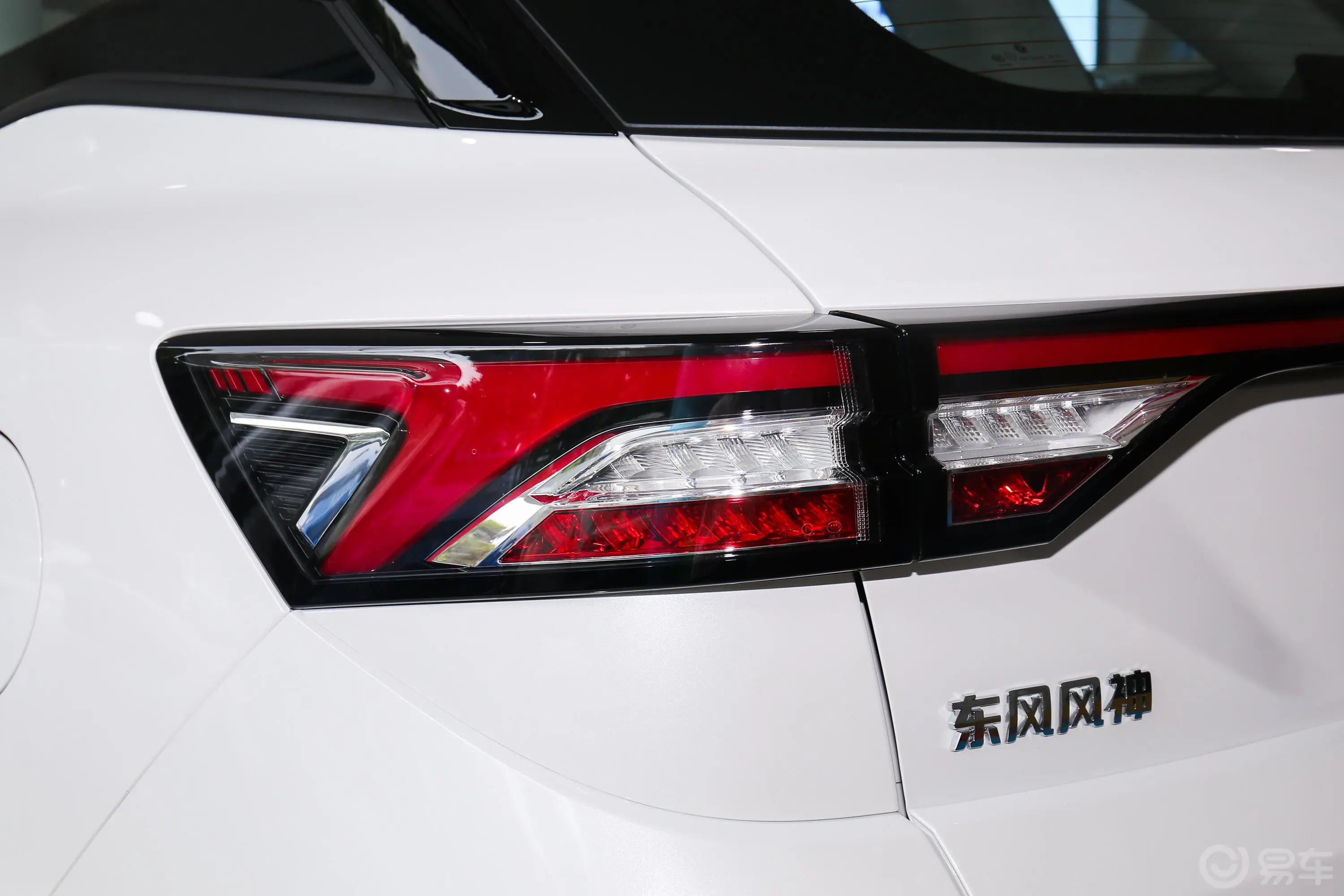 风神AX71.6T 手自一体 质越版外观