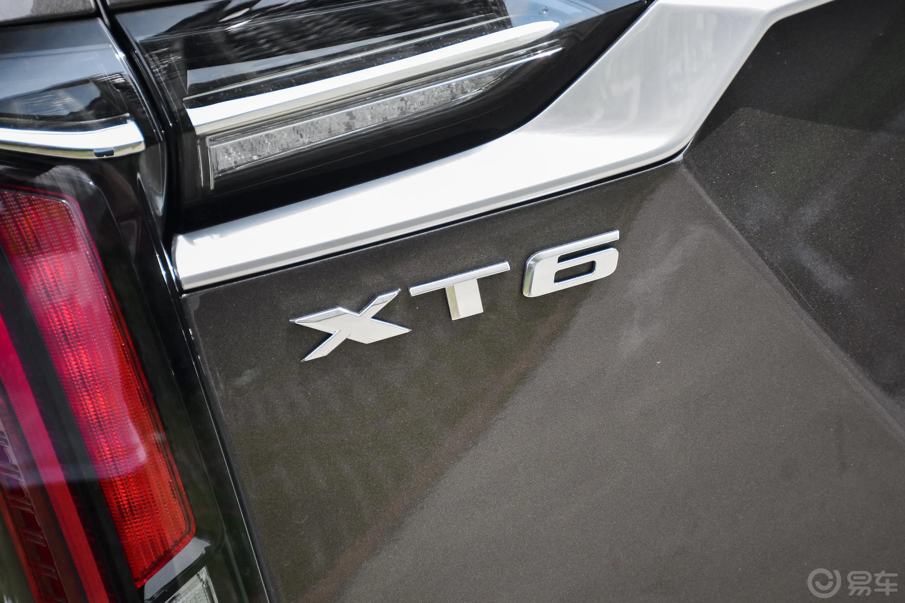 凯迪拉克XT6改款 28T 四驱 豪华运动型 6座外观