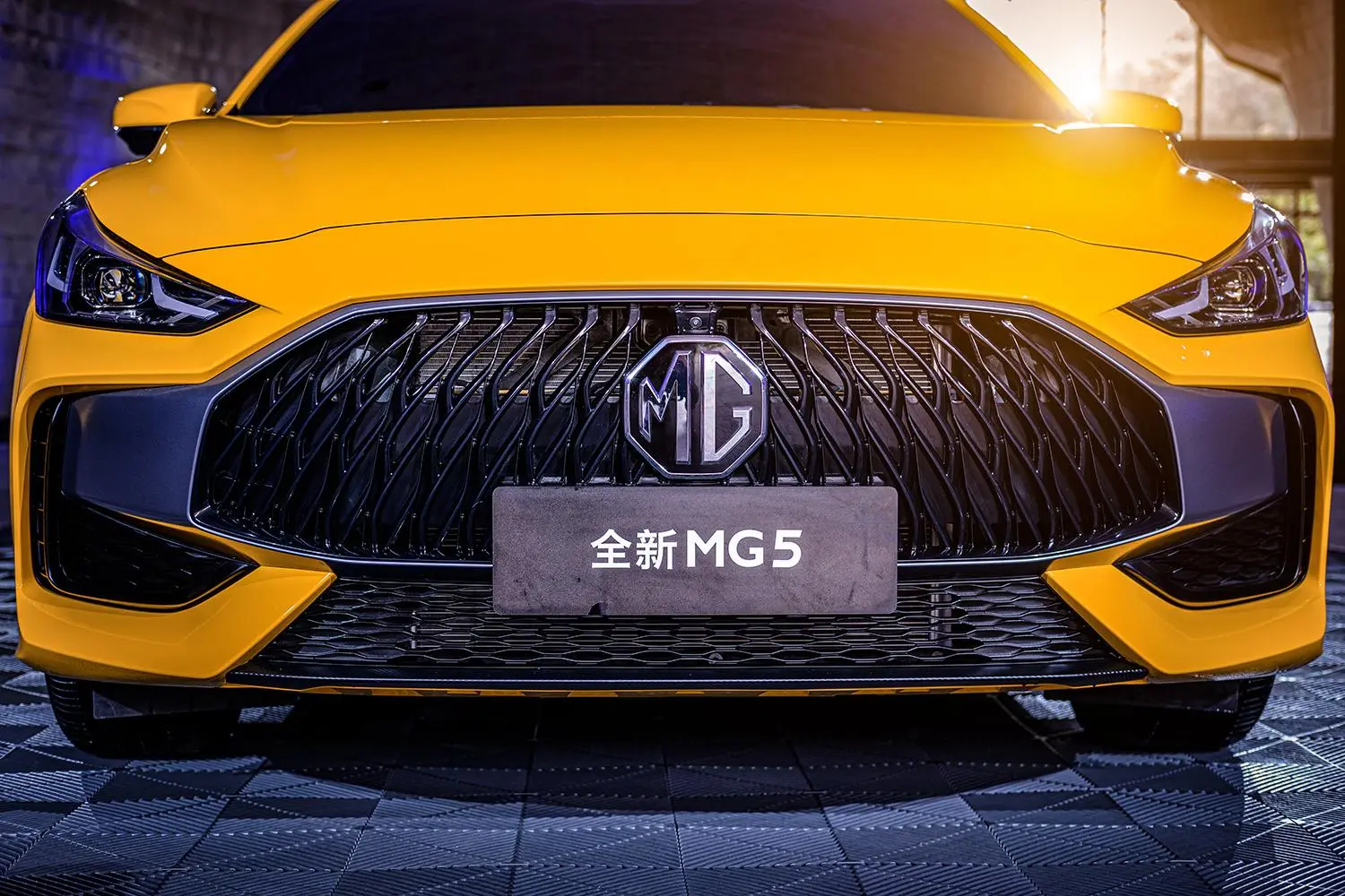 MG5