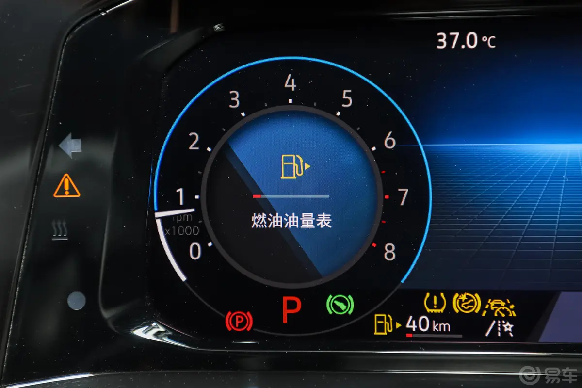 高尔夫280TSI 双离合 R-Line型内饰