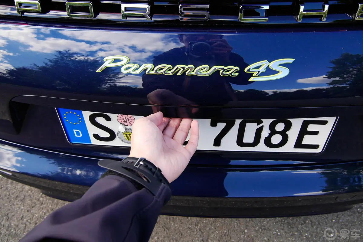Panamera E-HybridPanamera 4S E-hybrid Sport Turismo 2.9T空间