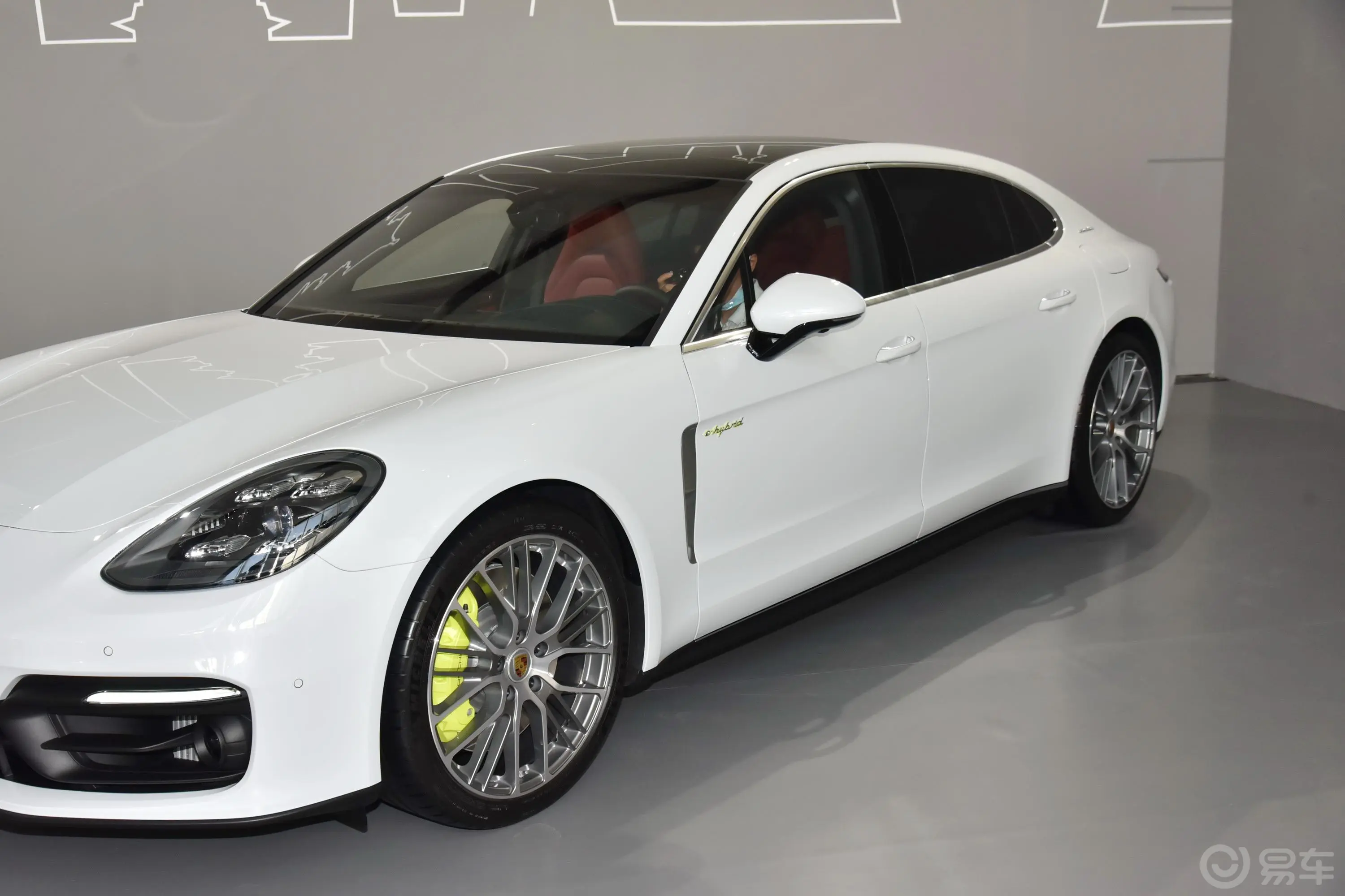 Panamera E-HybridPanamera 4S E-hybrid 行政加长版 2.9T外观