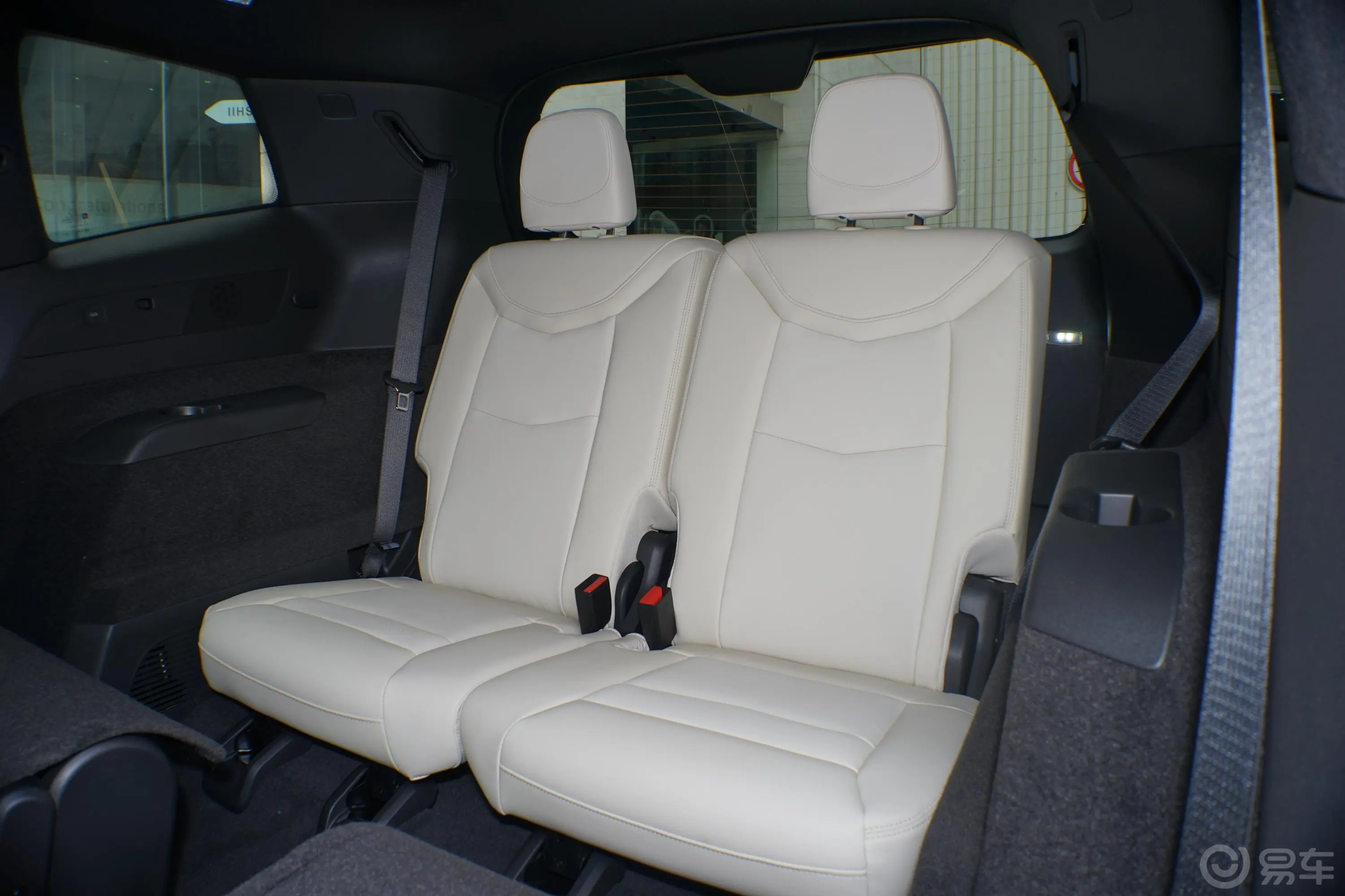 凯迪拉克XT6改款 28T 四驱 领先运动型 6座第三排座椅