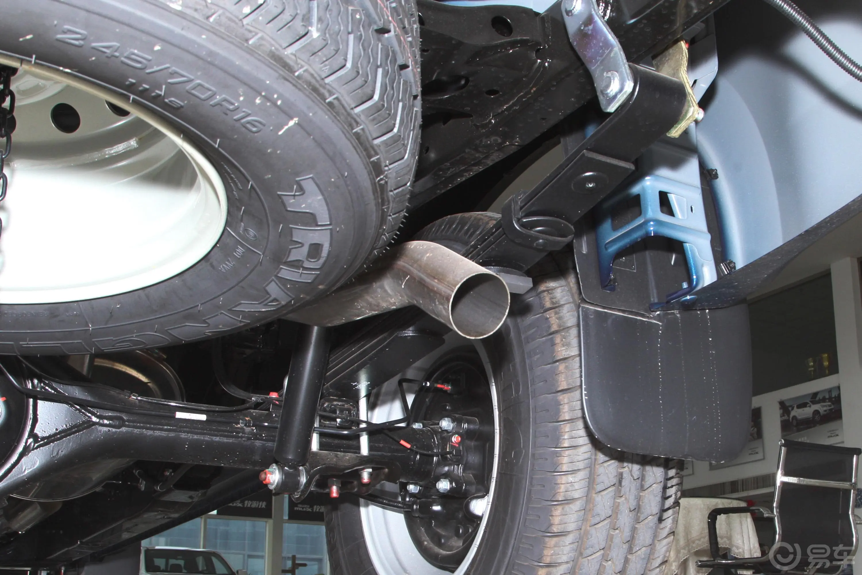 瑞迈2.4T 手动 两驱 标轴舒适版 汽油外观