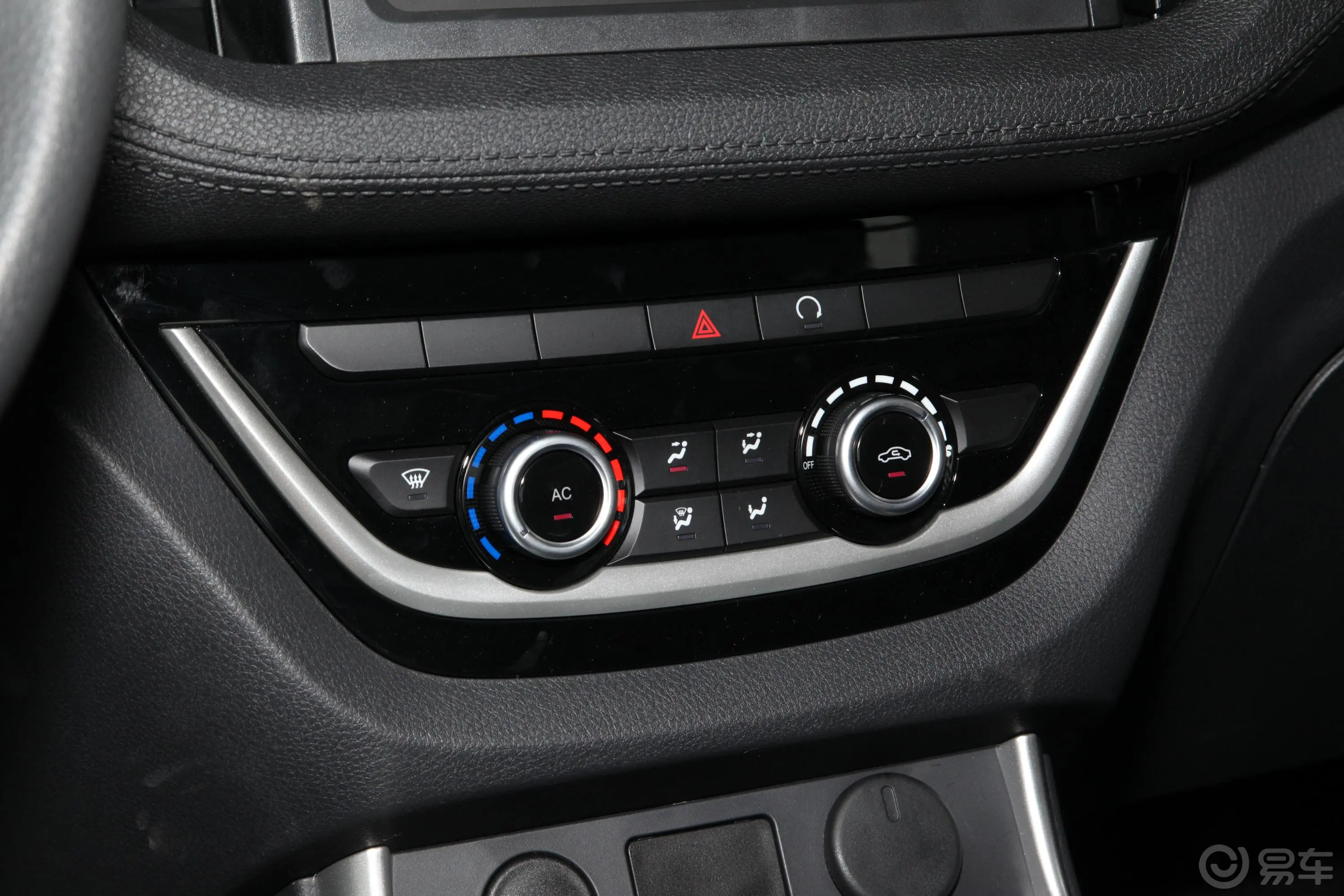 瑞迈2.4T 手动 两驱 标轴舒适版 汽油空调