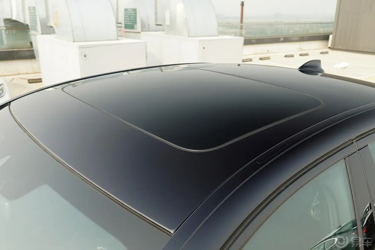 宝马5系(进口)530i 风尚版 M运动套装天窗