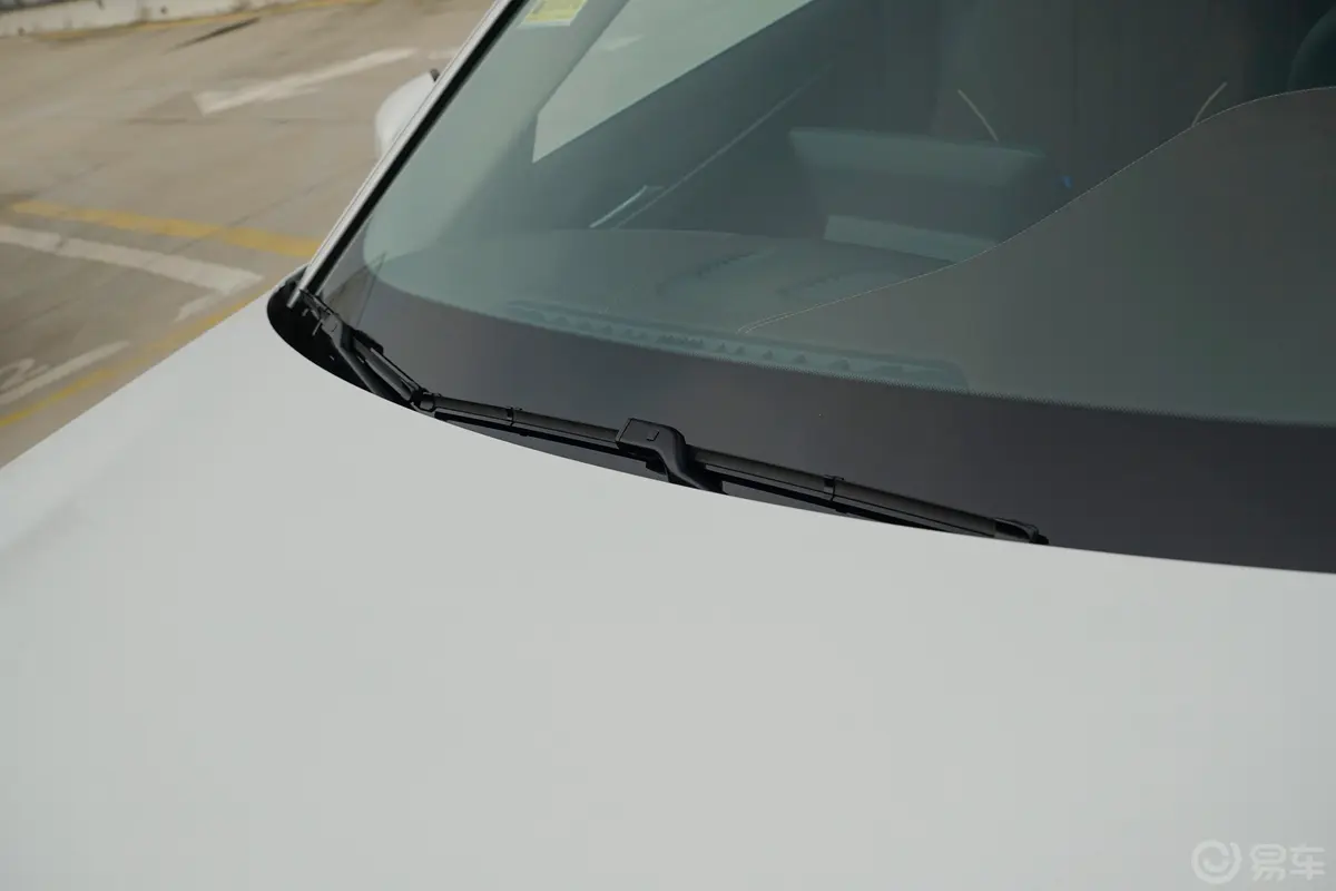 宝马5系530Li xDrive 豪华套装雨刷器
