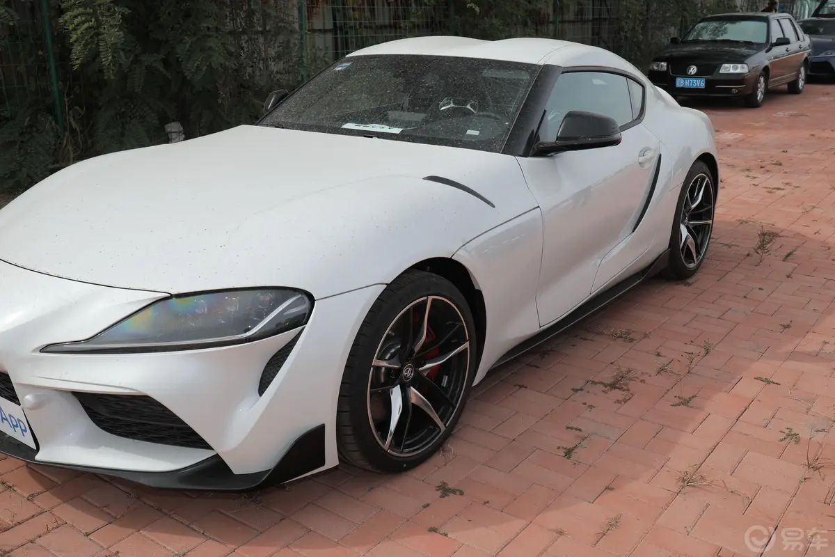 SUPRAGR SUPRA 3.0T 标准型外观