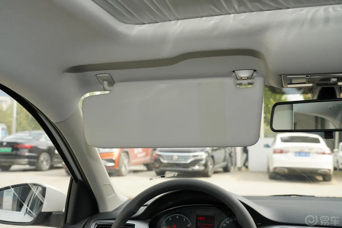 桑塔纳1.5L 自动 舒适版驾驶位遮阳板
