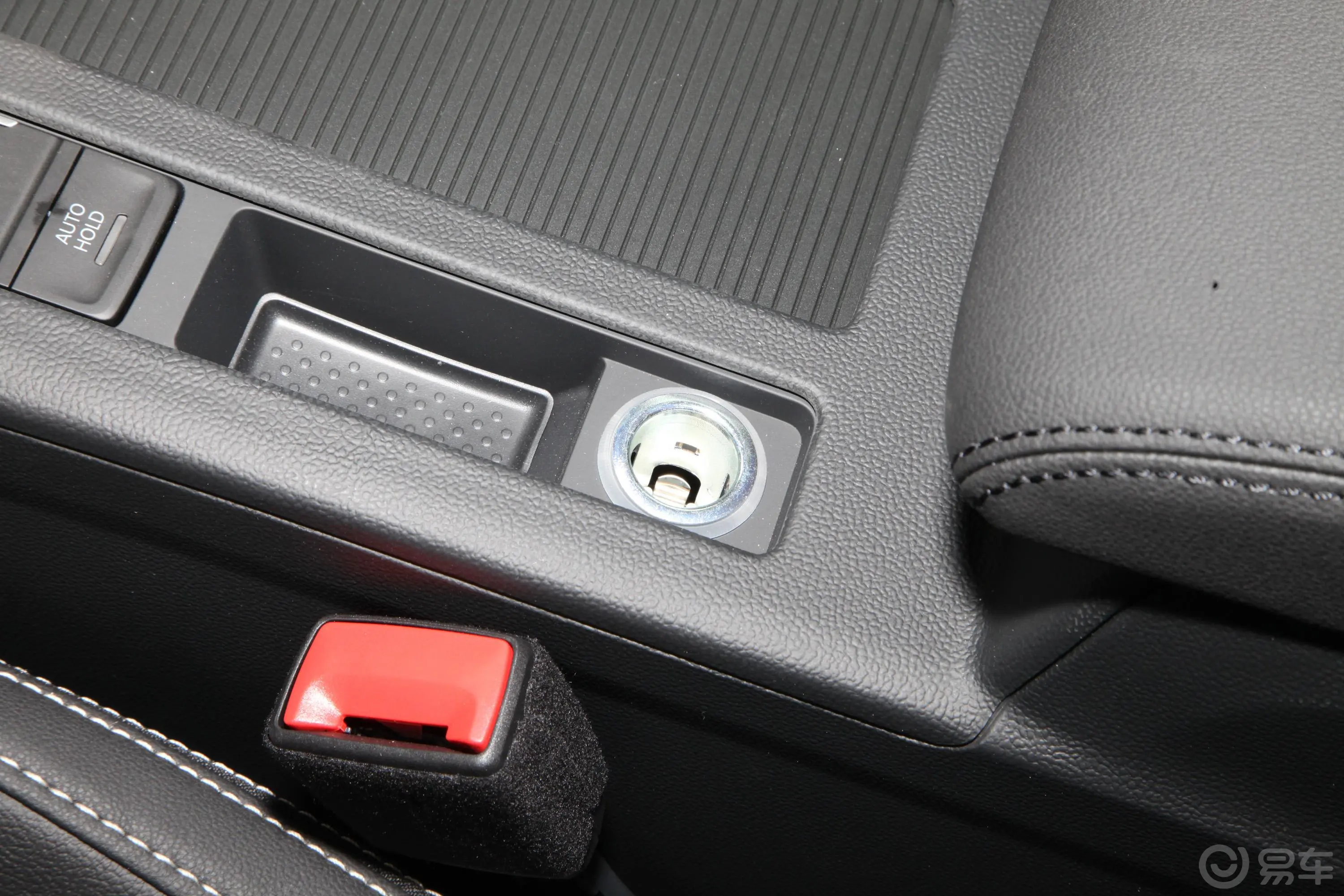 迈腾330TSI 双离合 豪华版中控