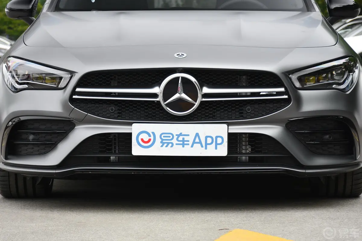 奔驰CLA级 AMGAMG CLA 35 4MATIC外观