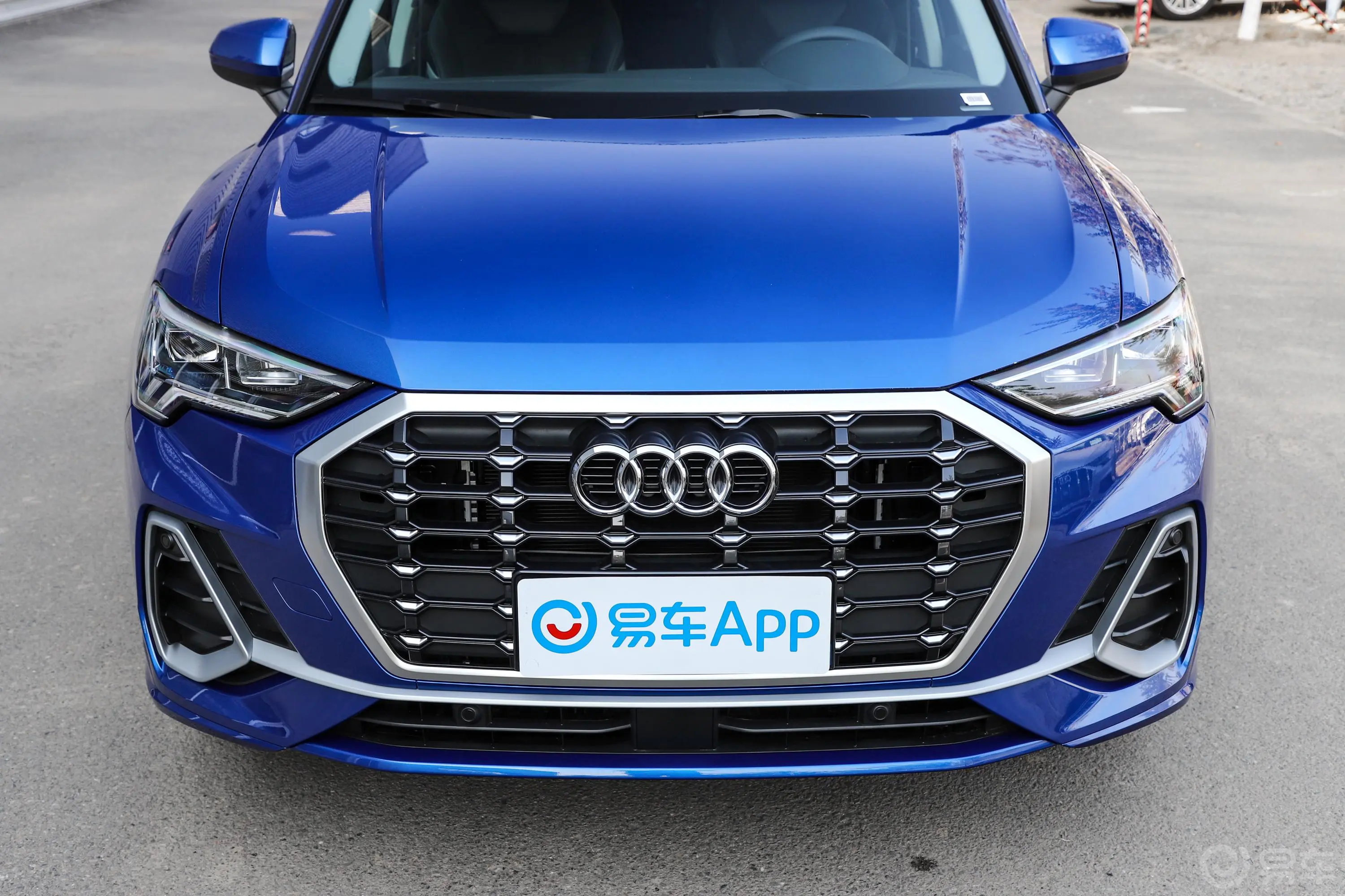 奥迪Q340 TFSI 时尚动感型外观